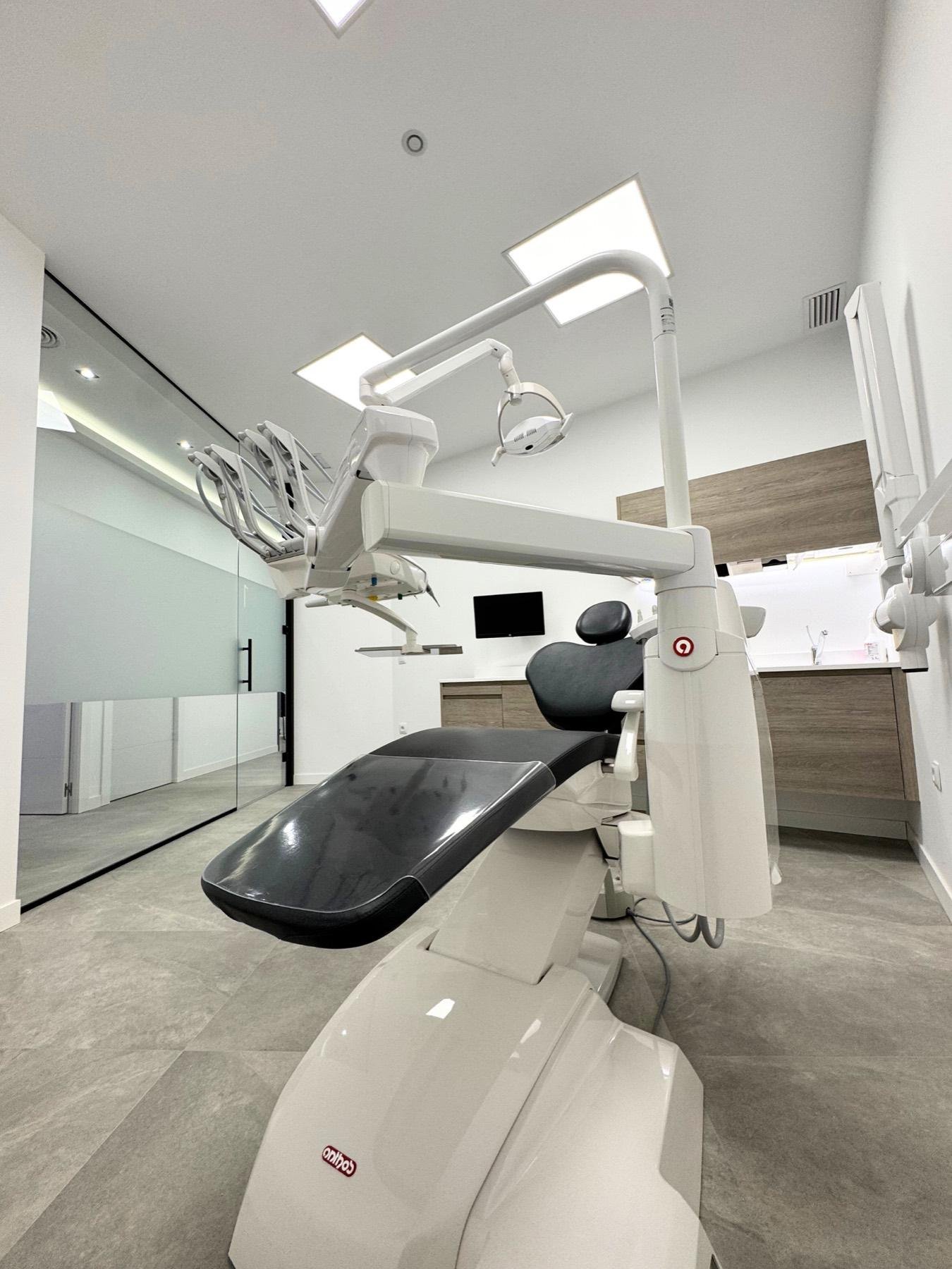 Treatment room at IDEA dental clinic in Madrid